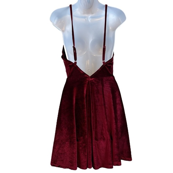 SHEIN Red Vevlet Adjustable Strap Mini Sleeveless Waist Defined V Neck Dress - Picture 8 of 9